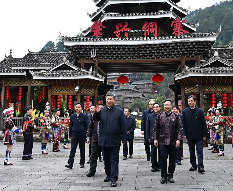 习近平在贵州考察时强调 坚持以高质量发展统揽全局 在中国式现代化进程中展现贵州新风采