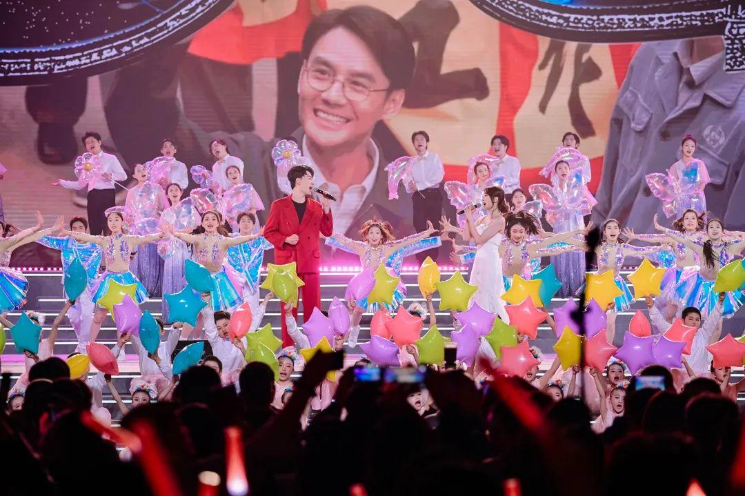 第十三届中国大学生电视节圆满落幕