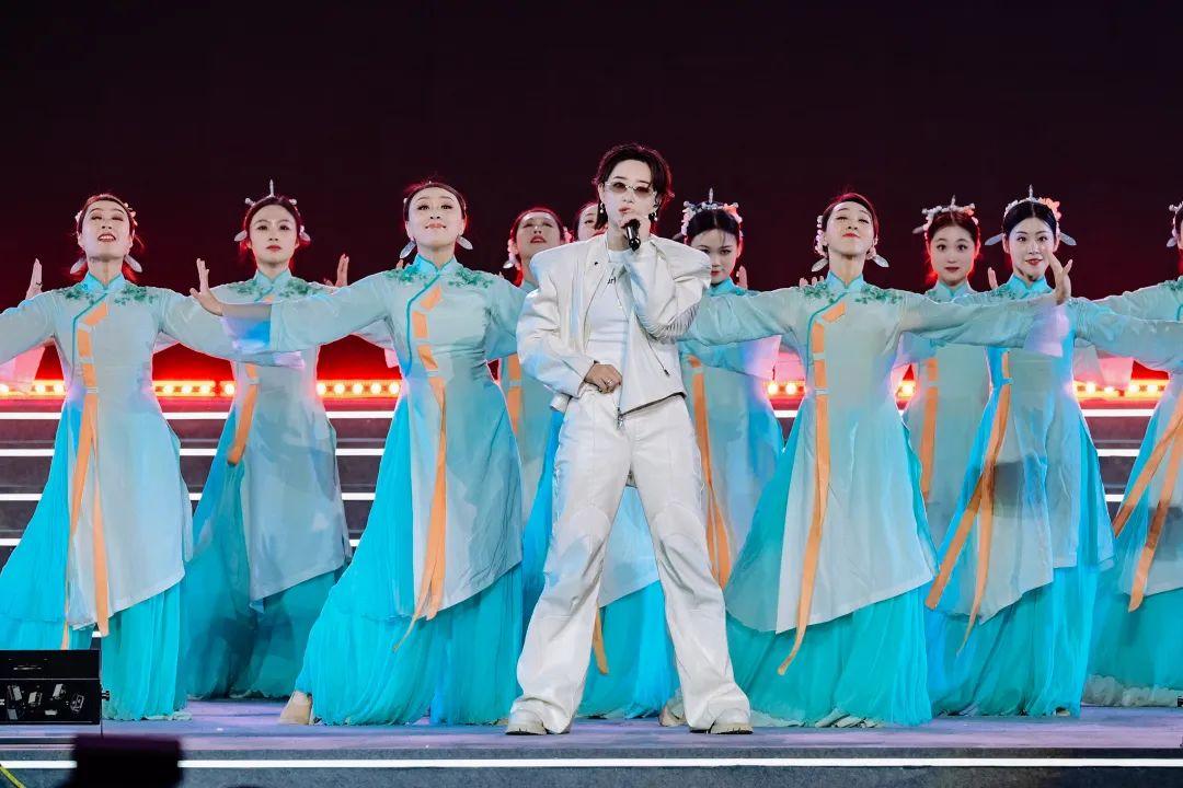 第十三届中国大学生电视节圆满落幕