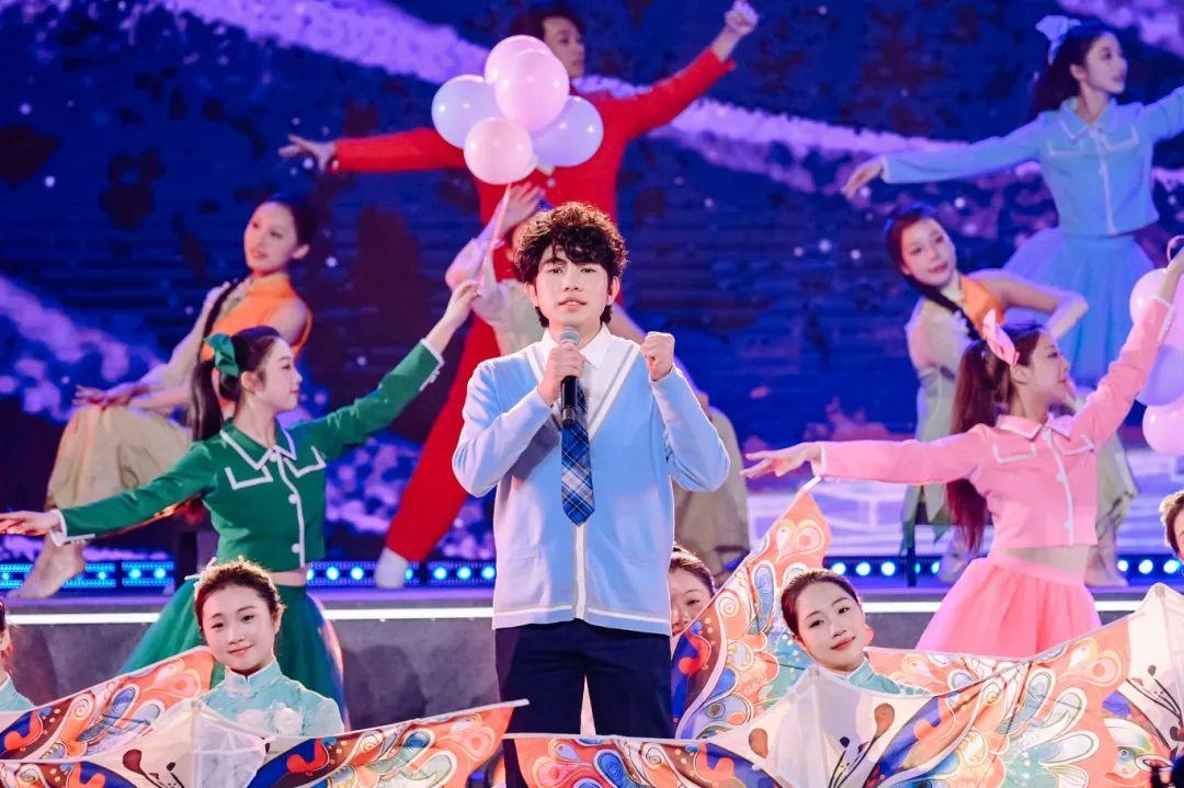 第十三届中国大学生电视节圆满落幕