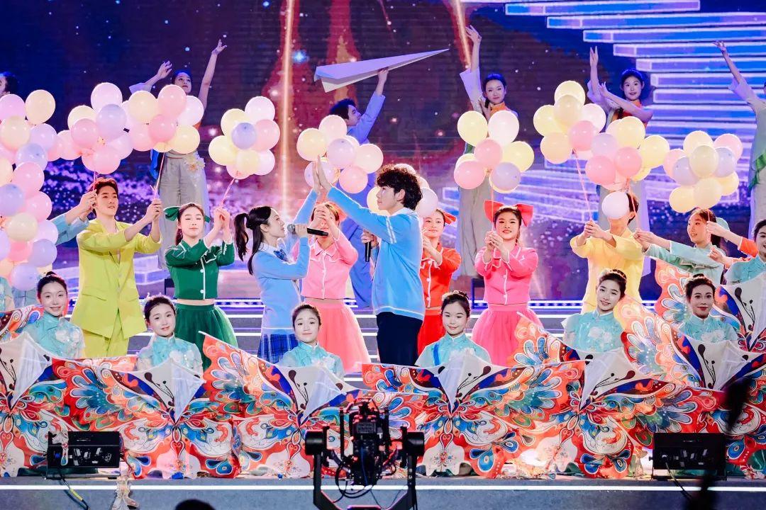 第十三届中国大学生电视节圆满落幕