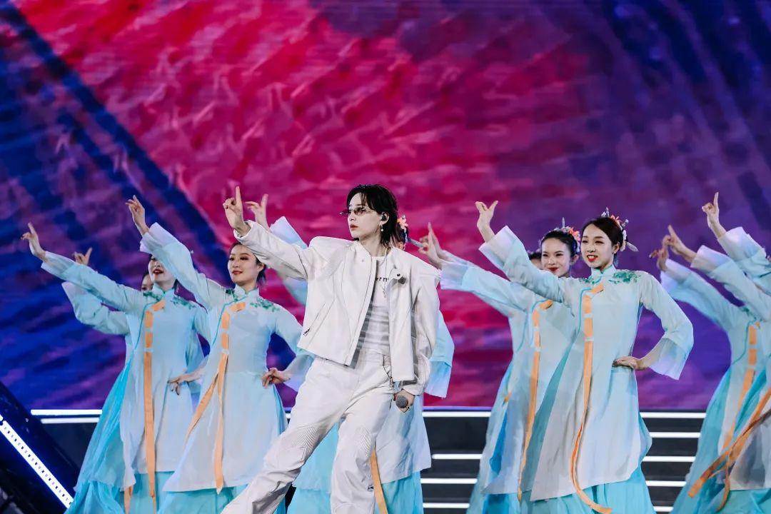 第十三届中国大学生电视节圆满落幕