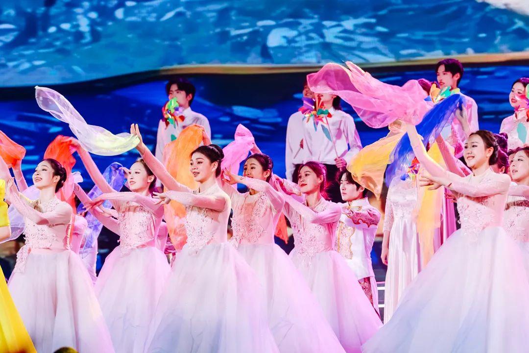 第十三届中国大学生电视节圆满落幕