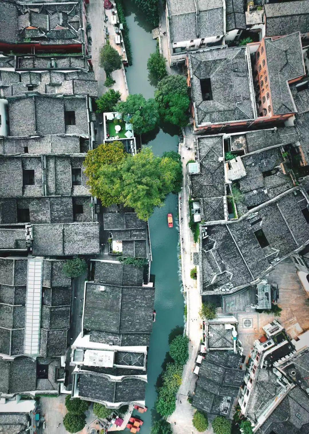 乘地铁游福州，泛舟悠游碧波上