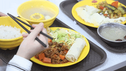 福建一高校食堂“包菜炒一切”？！原因竟是……
