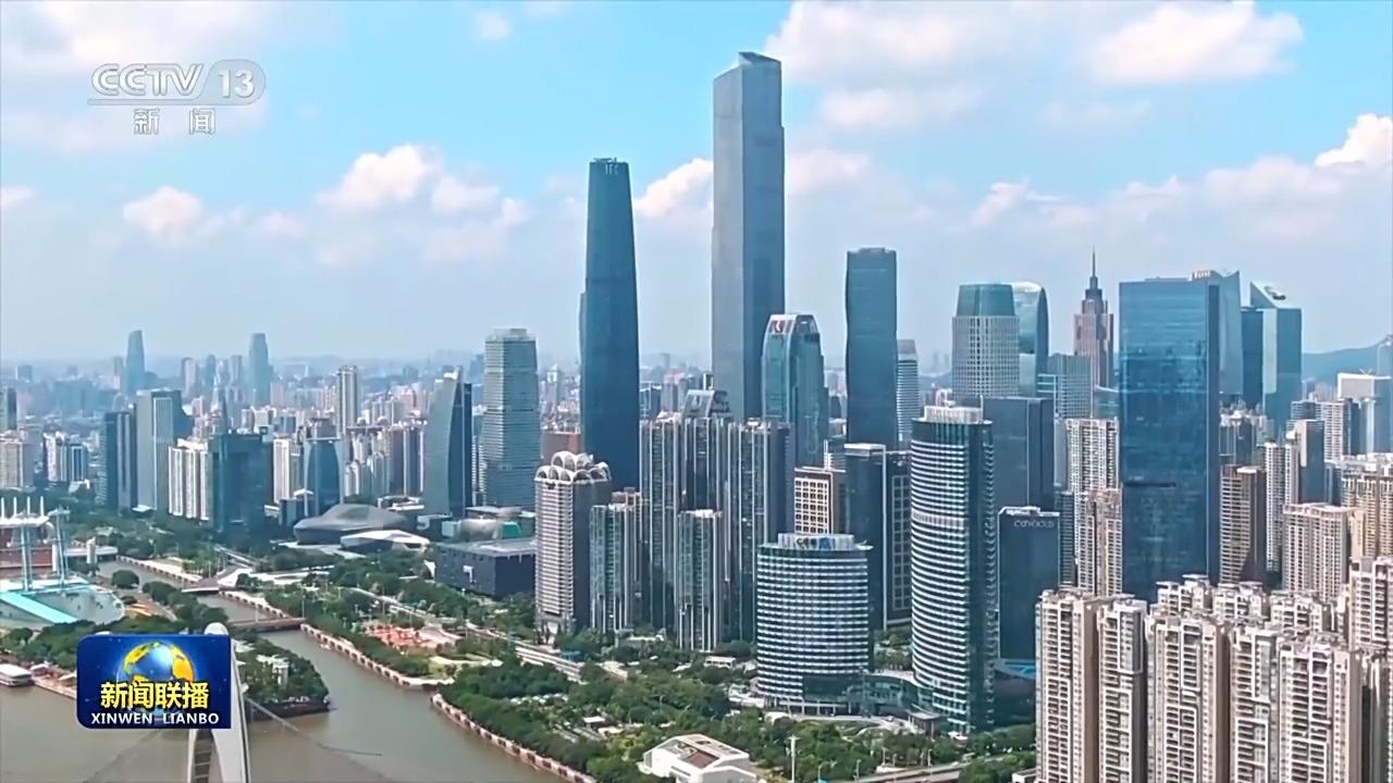 真抓实干 打开改革发展新天地丨广东自动驾驶开上“快车道” 青海绿电跑出“超算速”