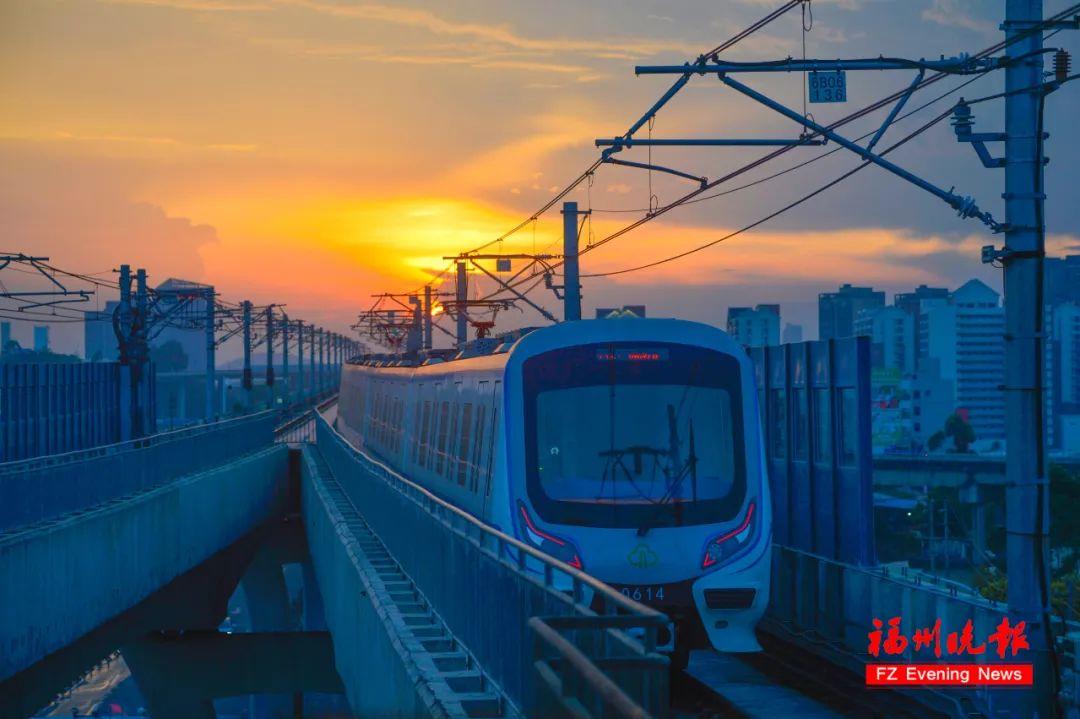 外交部发言人毛宁点赞福州地铁站！