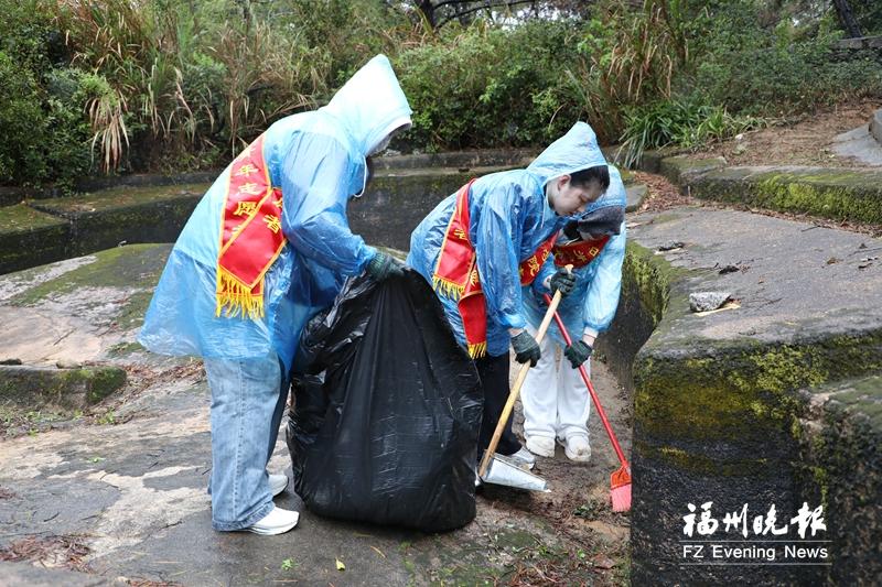 福州大学生义务巡护帝师墓九年 还筹划打造线上展览馆