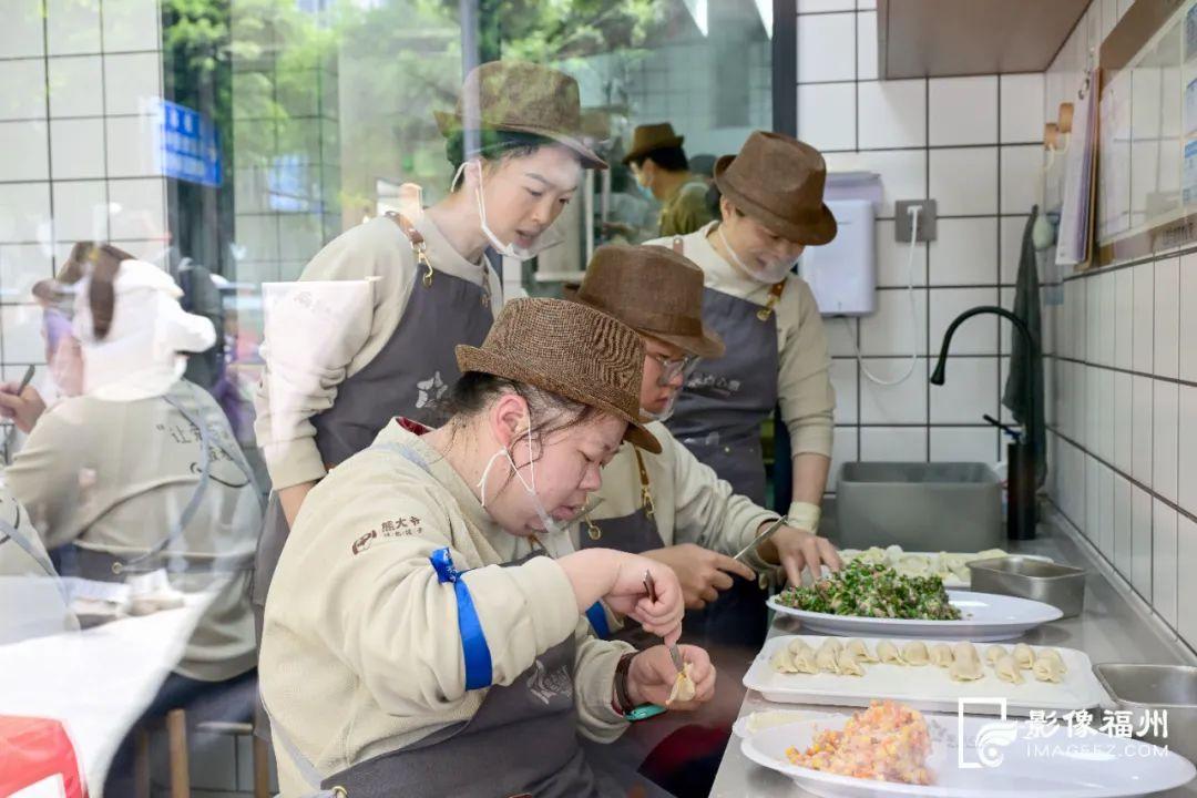 全省首家！孤独症青年们在这里上岗！