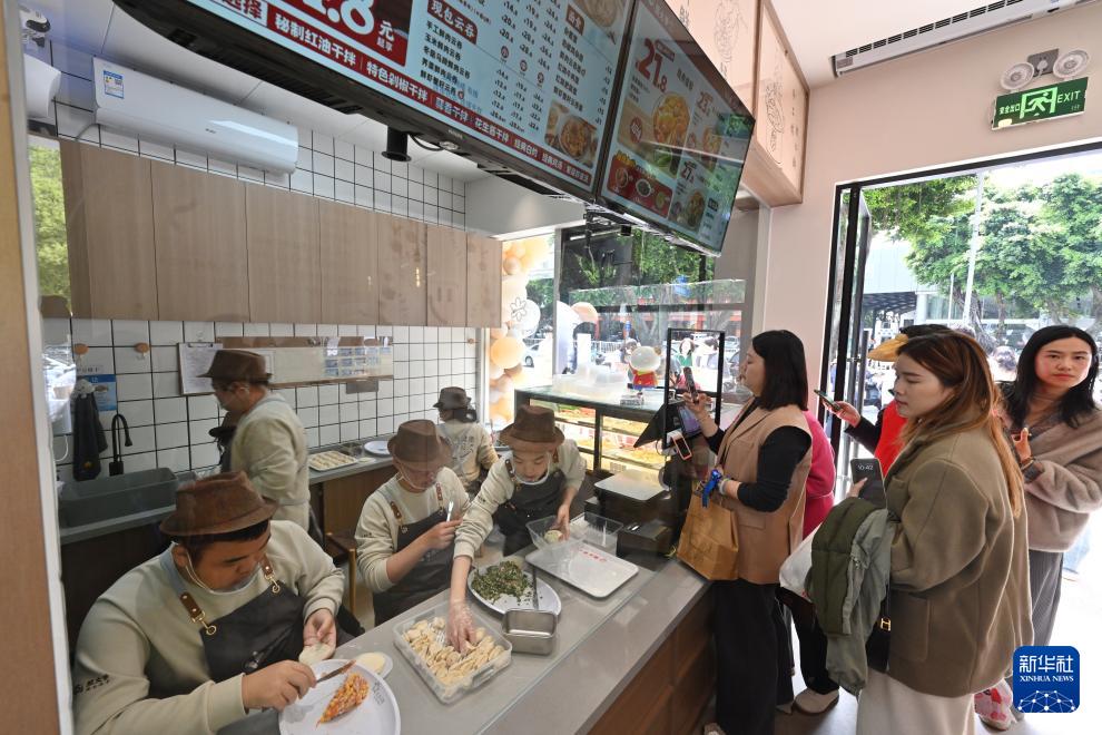 “星星的厨房”包出“希望的饺子”