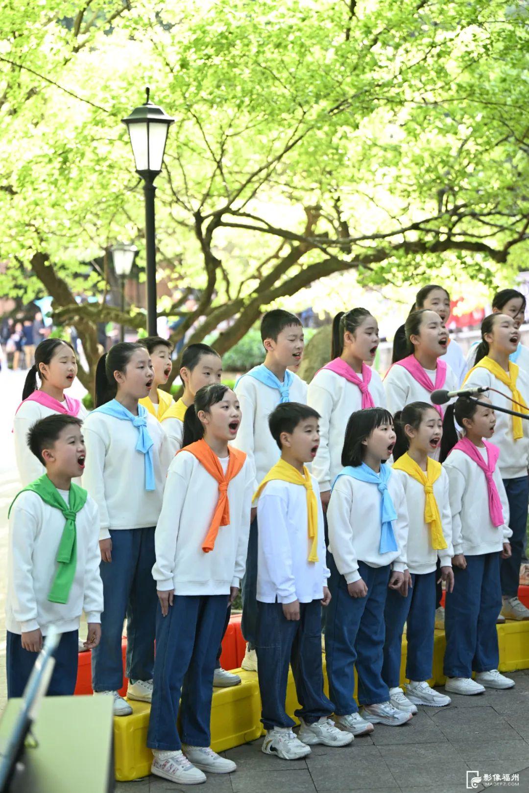 春日“四月雪”！福州百年流苏花开！