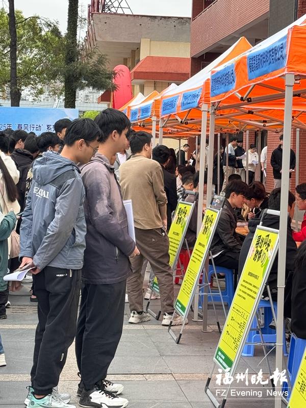 福州高新区组织企业进高校招聘