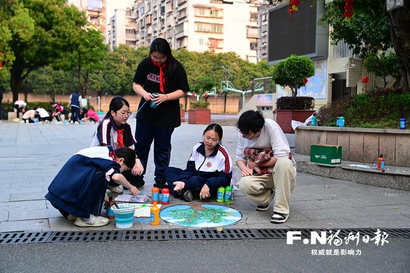 井上“添彩”树下“开花”——闽江学院附属中学思政育人见闻