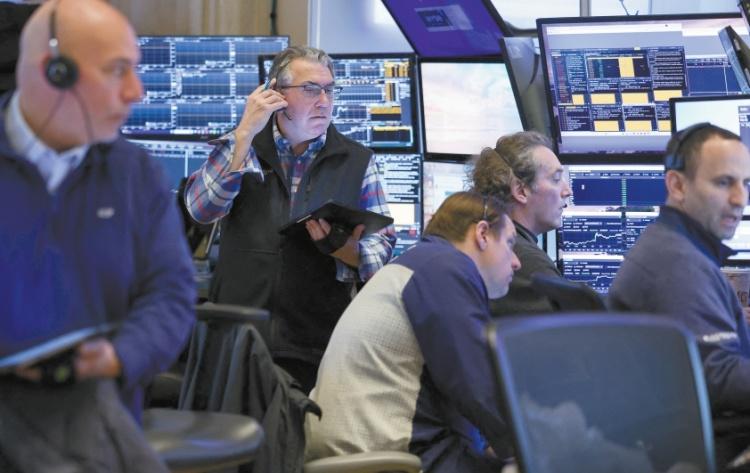 美国加码对华滥施关税，中国将适度减少美国影片进口数量