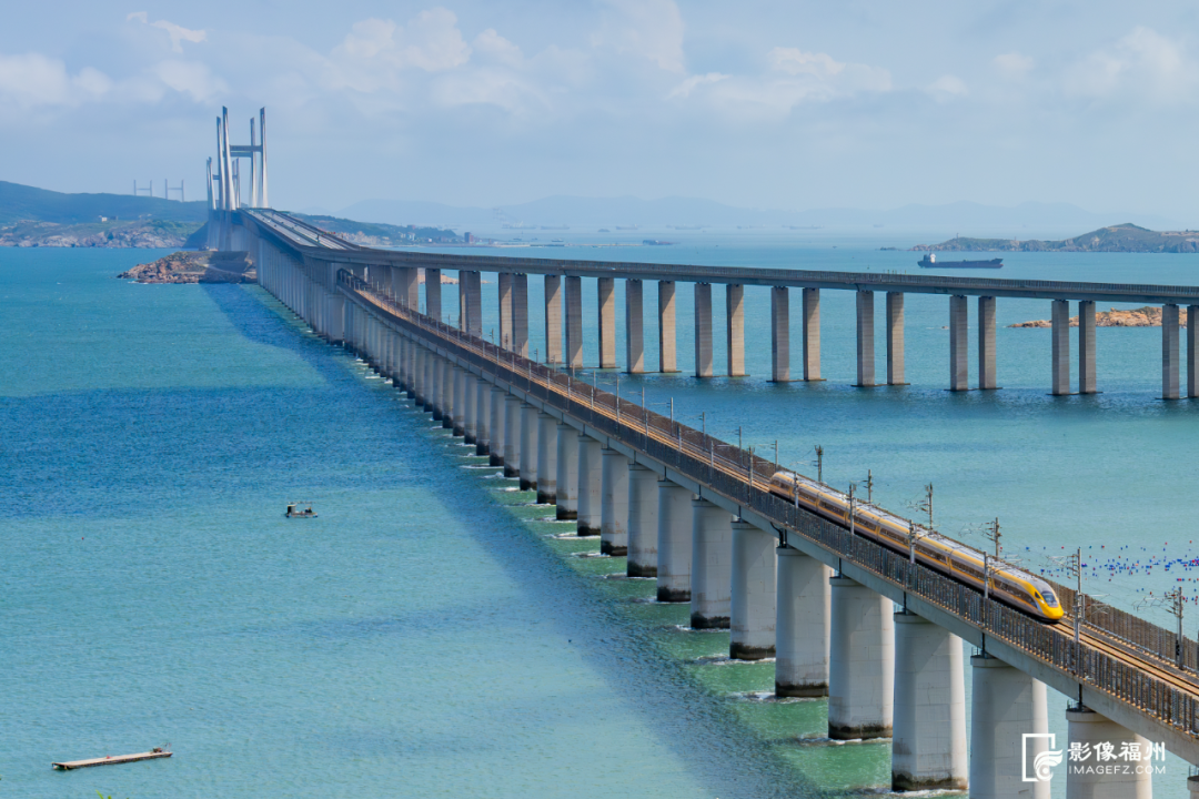 陈子宏:14岁开始“追火车”,拍下上万张照片 陈子宏:14岁开始“追火车”,拍下上万张照片