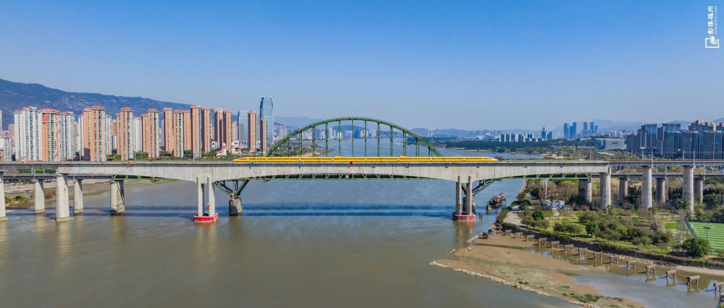 陈子宏：14岁开始“追火车”，拍下上万张照片