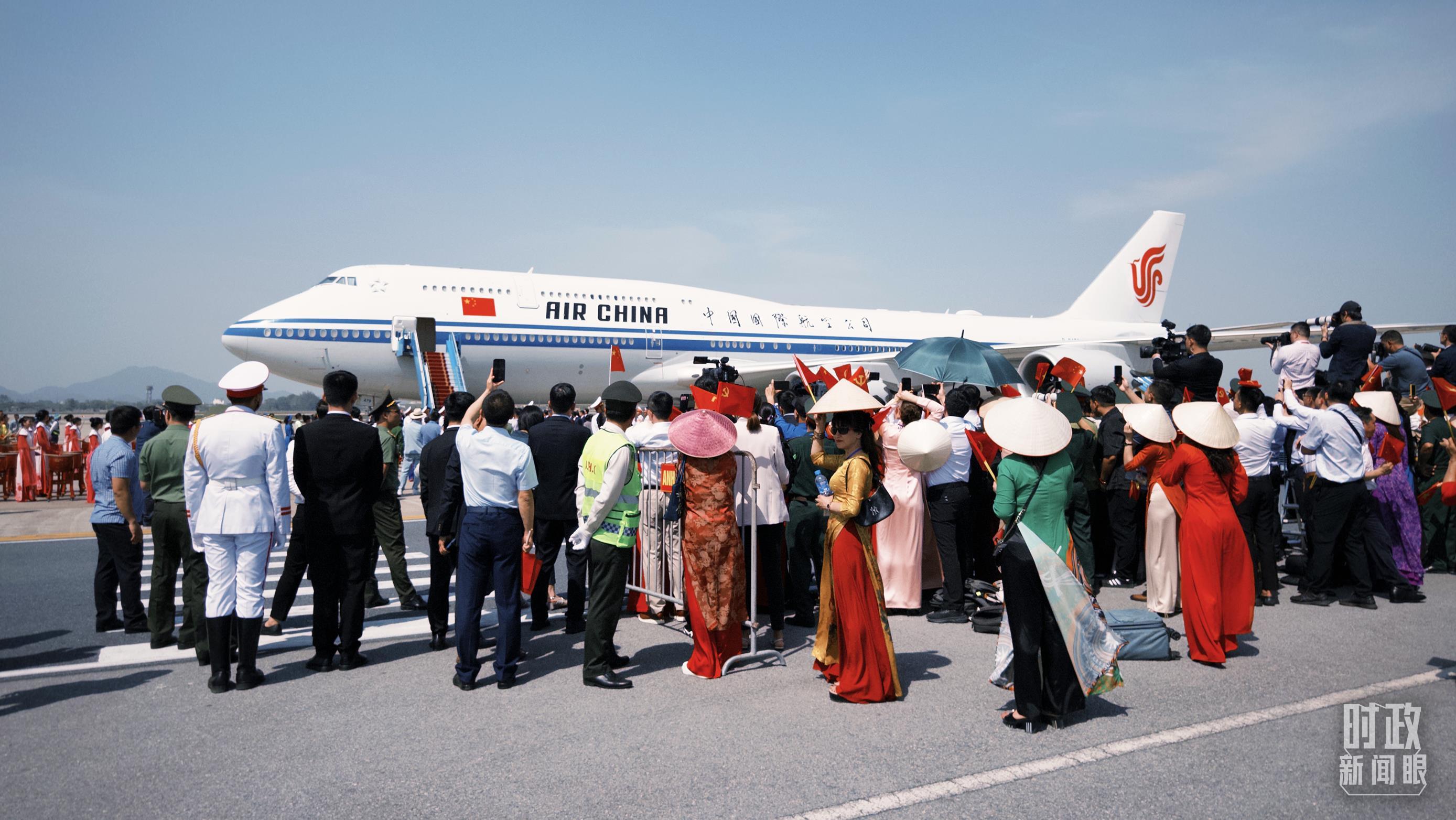 时政新闻眼丨东南亚之行第二天，习近平为何两次以船作喻？