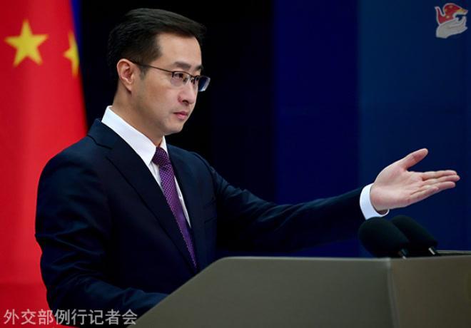 中方回应“特朗普称球在中国那边”