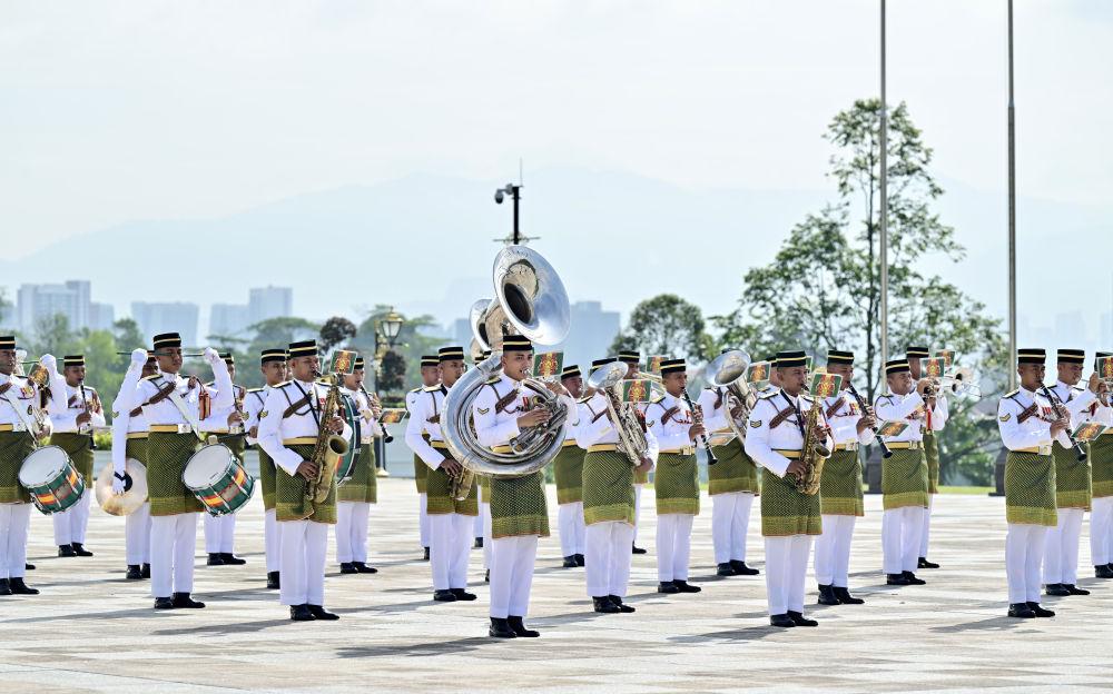 高清大图｜习近平出席易卜拉欣举行的欢迎仪式