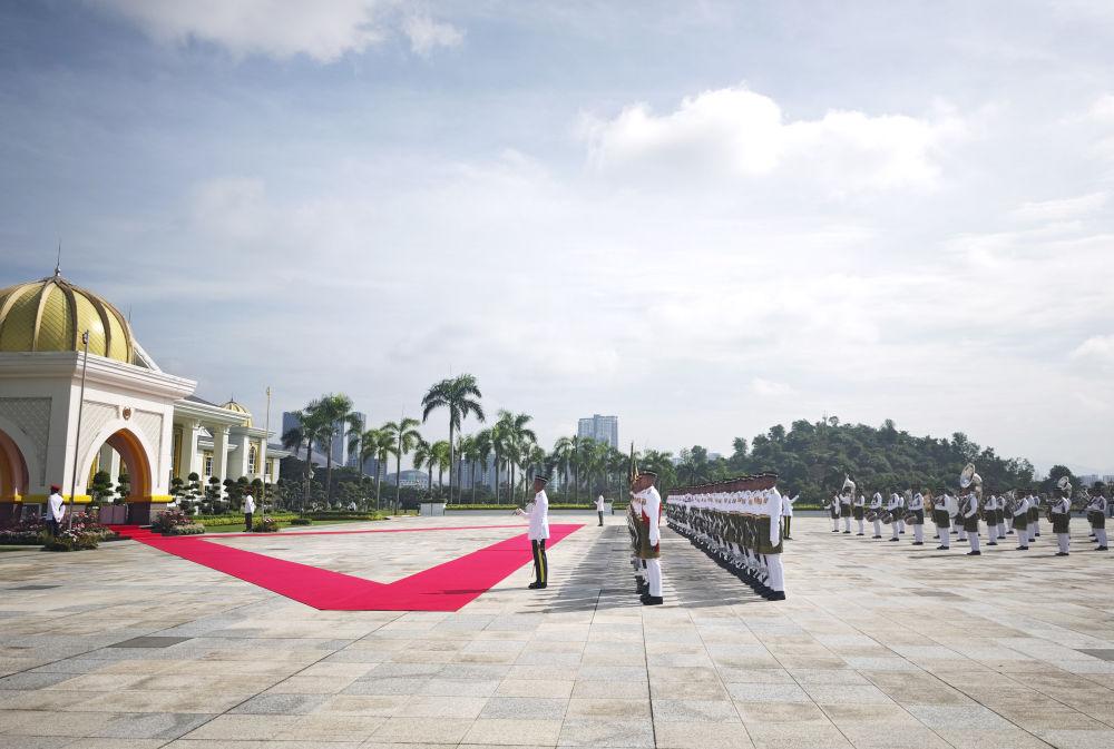 高清大图｜习近平出席易卜拉欣举行的欢迎仪式