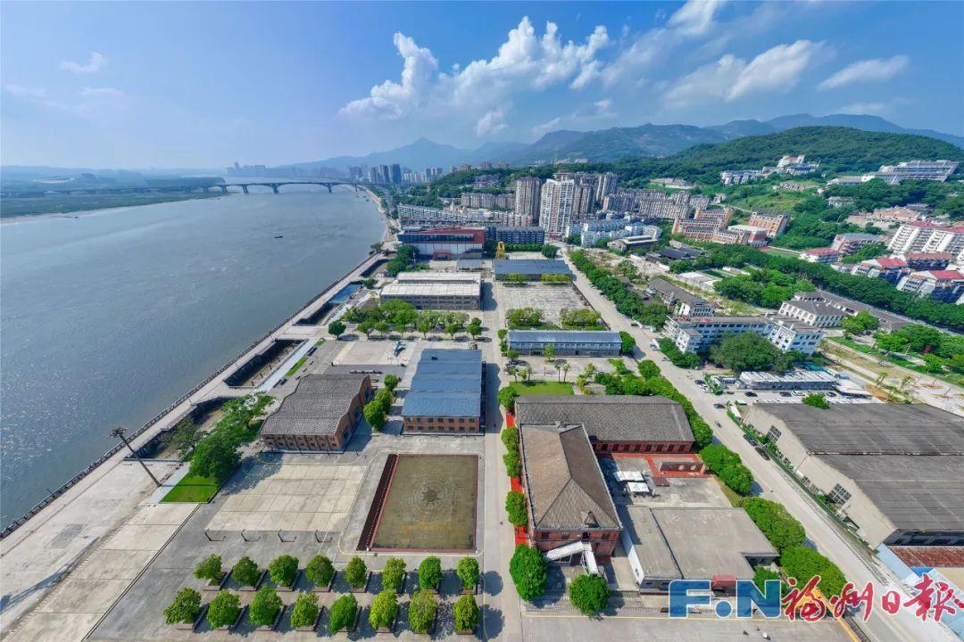 谁是北大首任校长严复的“校长”？原来是这个福州人！