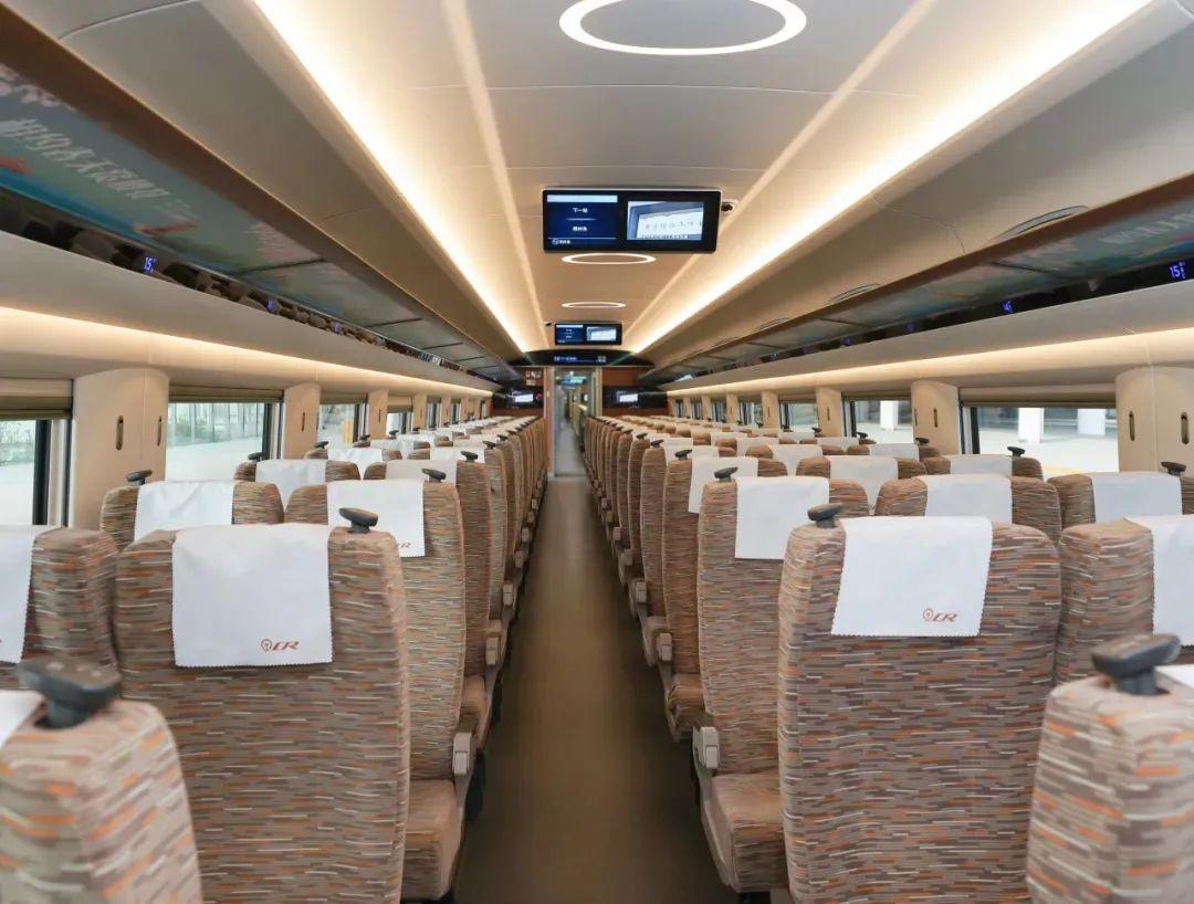 揭秘！高铁列车上“E”座哪去了？