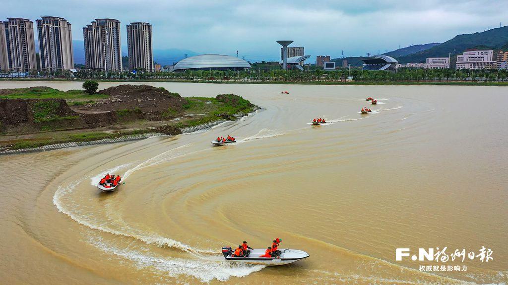 福州：军民团结一家亲 “双拥”之花开满城