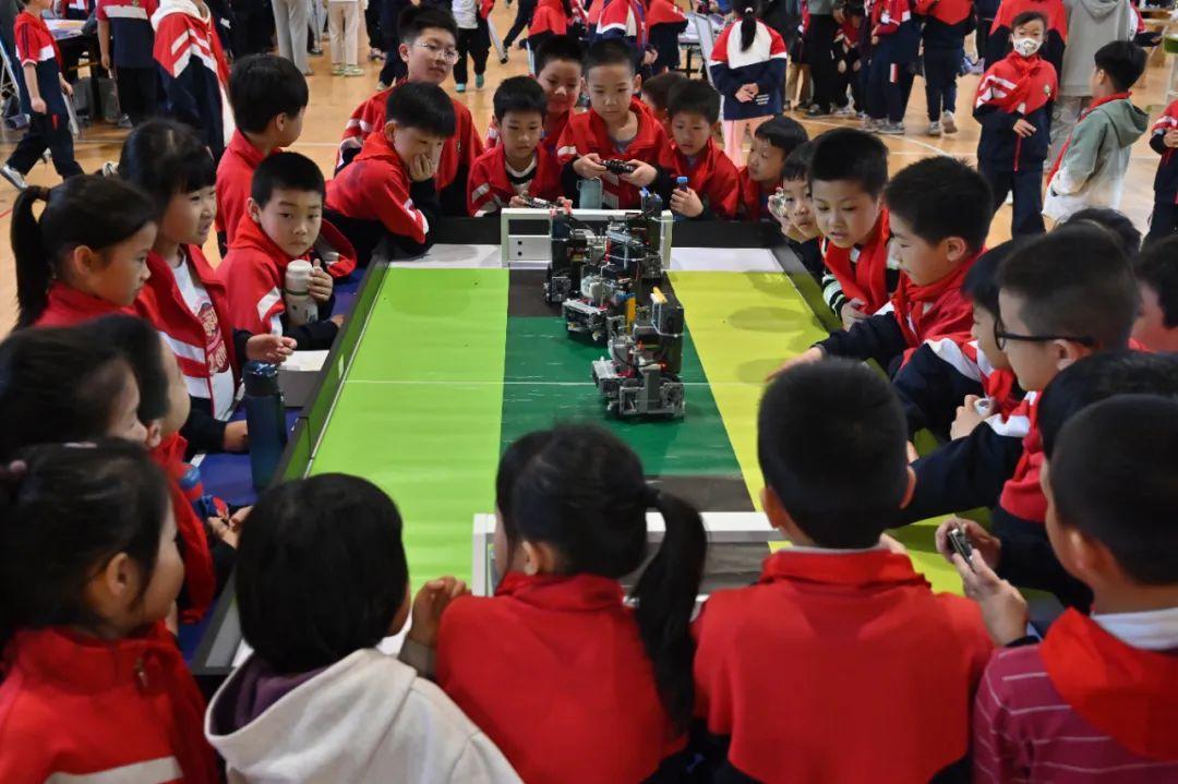 开箱！高新少年解锁神秘科技盲盒，这些科技亮了