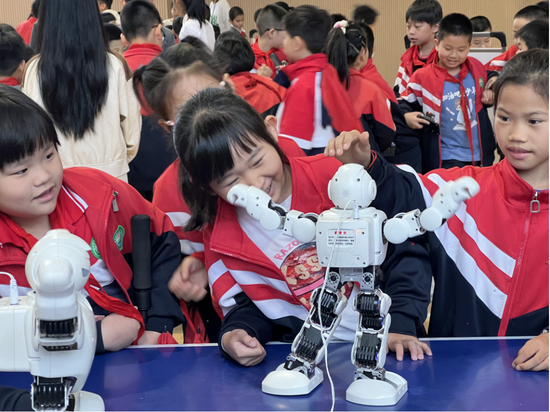 开箱！高新少年解锁神秘科技盲盒，这些科技亮了