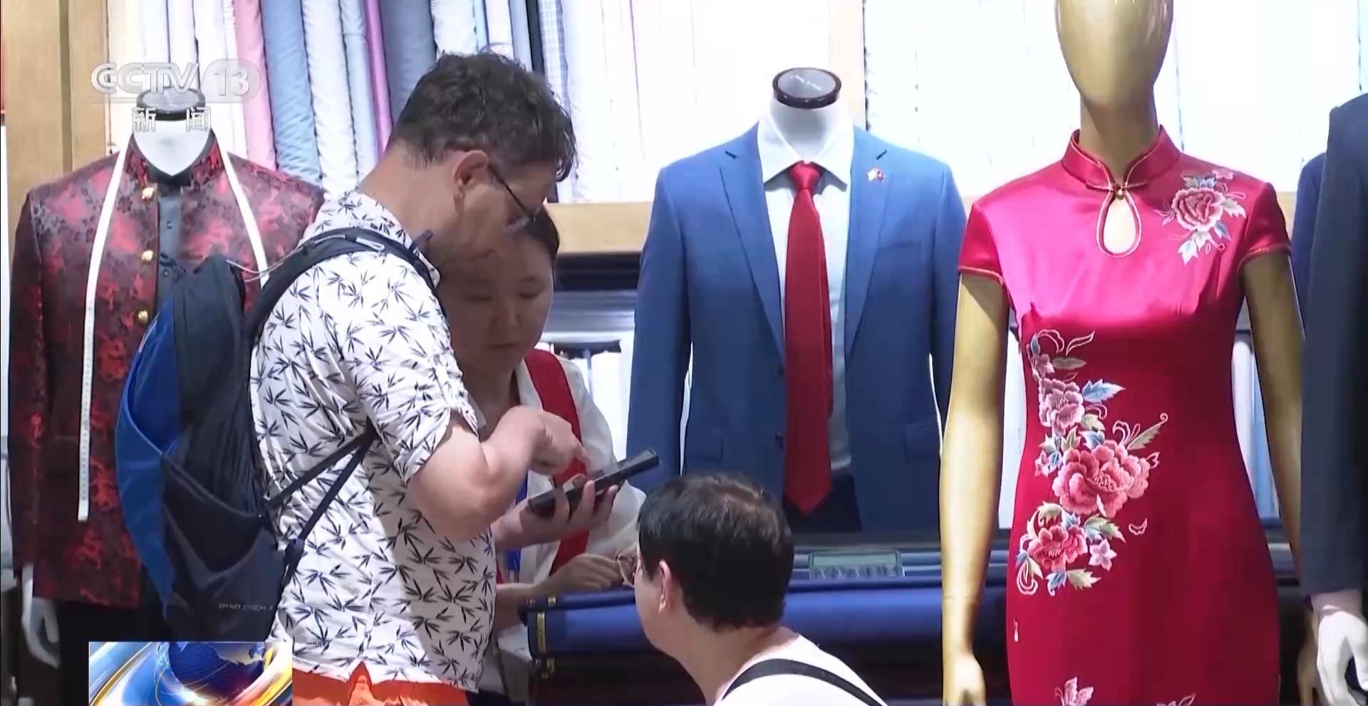 “中国游”带火“中国购”，“即买即退”让外国游客购物更丝滑