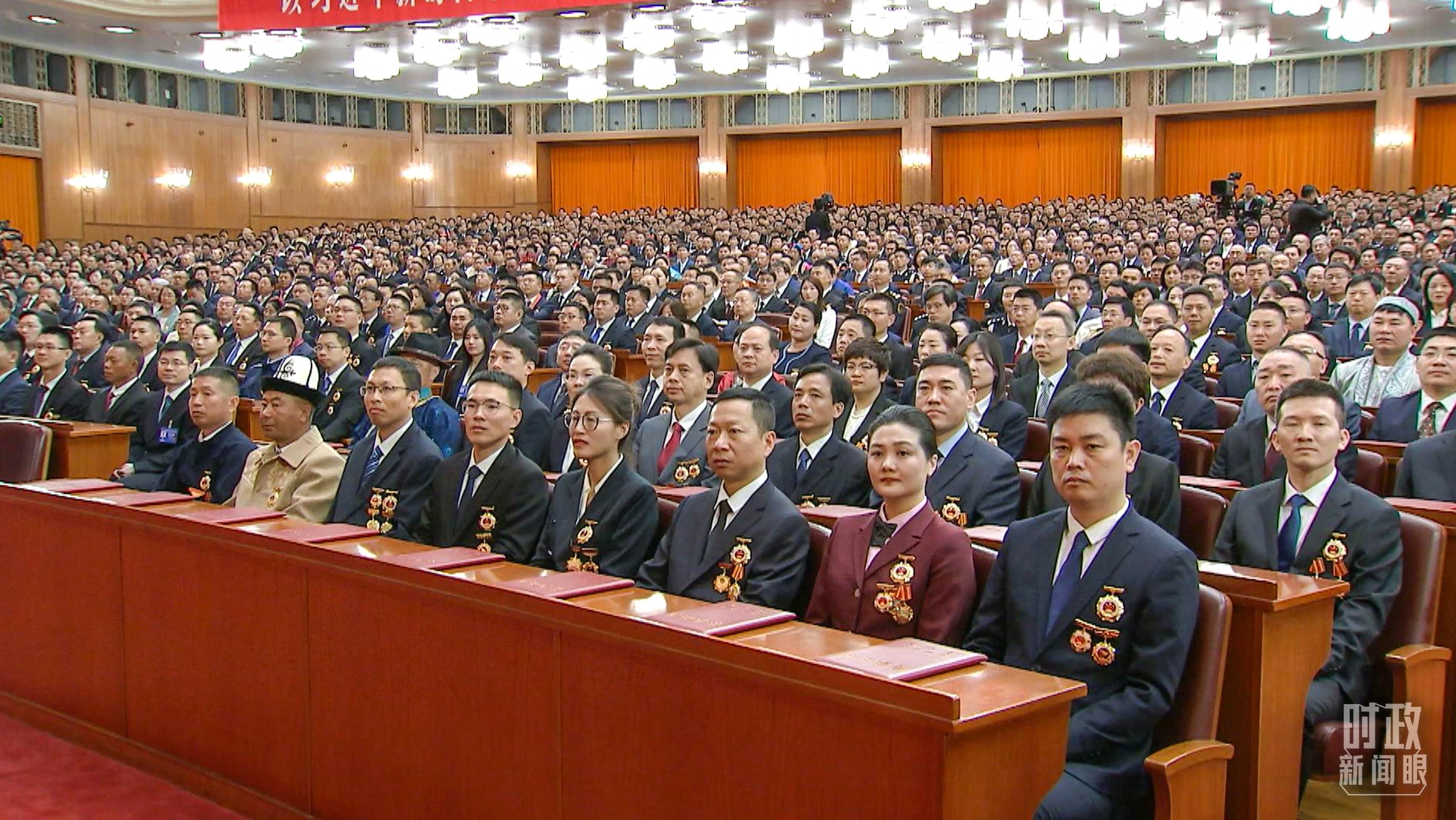 时政新闻眼丨工运事业和工会工作如何谱写时代新篇？习近平指引方向