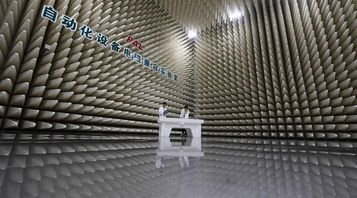 唱响新时代劳动者奋斗之歌——以习近平同志为核心的党中央关心关爱工人阶级和广大劳动群众纪实