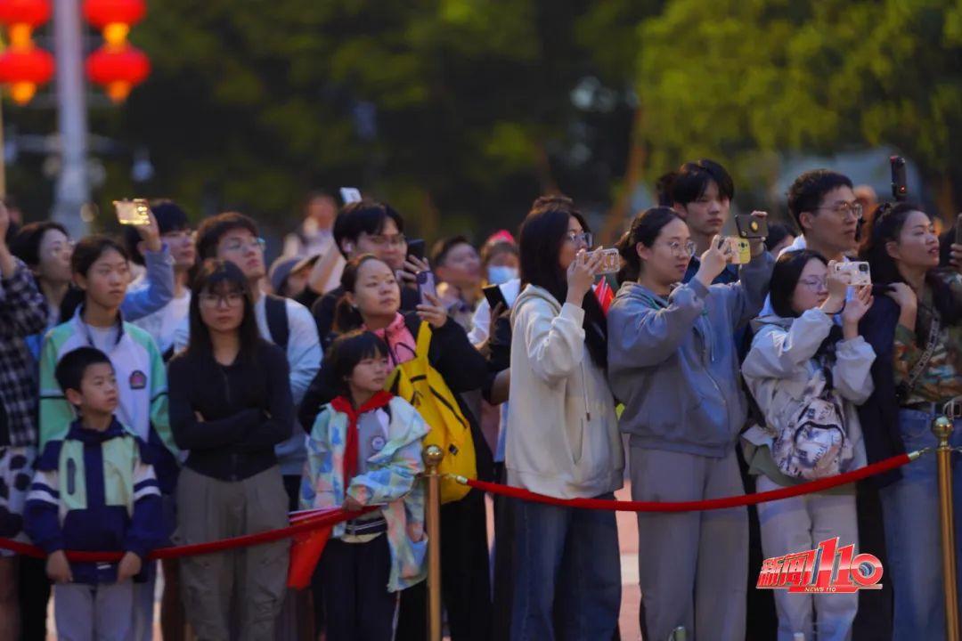 “五一”假期首日，福州红！红！红！