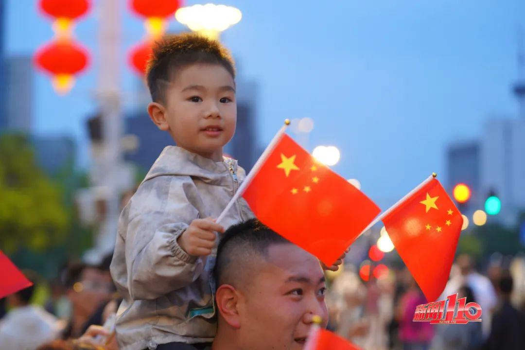 “五一”假期首日，福州红！红！红！