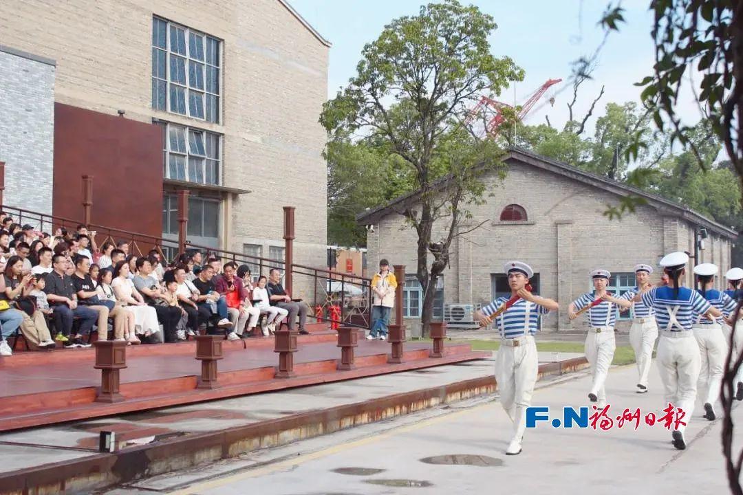 赶海、快闪、非遗……“五一”假期第2天！游客在福州玩这些！