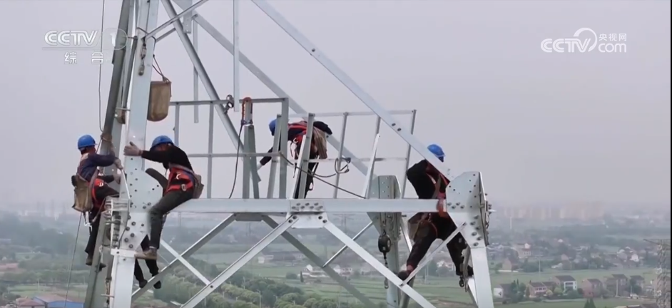 建设者们扎根一线奏响“奋进曲” 多项重大工程建设假期不停工