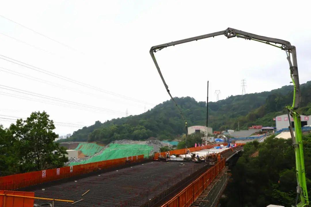 福州港口后方铁路项目园山1号大桥主体结构全面完工