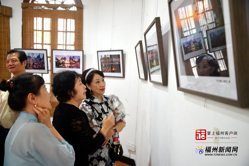 印尼风情摄影油画展在仓山区烟山画院启幕