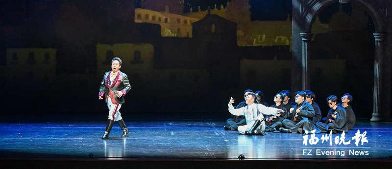 歌剧《塞维利亚理发师》中文版在榕首演 96岁郑小瑛登台指挥续写传奇