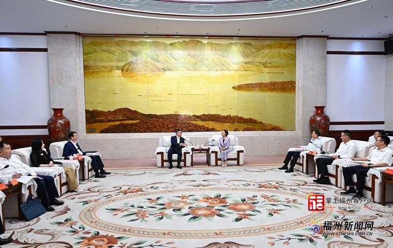 郭宁宁吴贤德与中国进出口银行董事长陈怀宇座谈交流