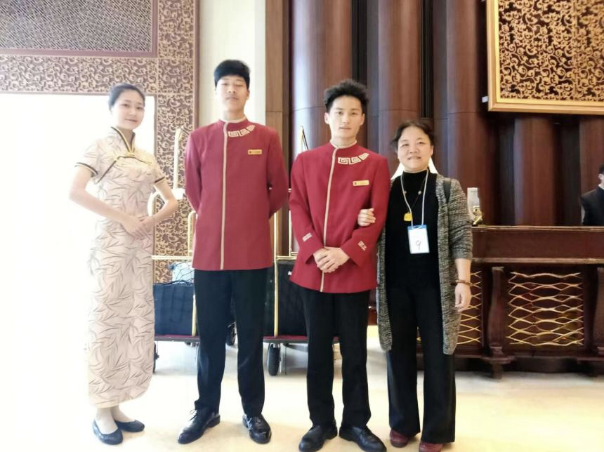 10年，中职生→研究生！福建谢佳乐，你太棒了！