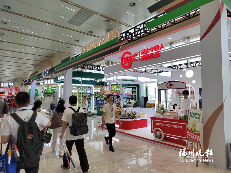 2025中国便利店大会在榕举办 “云值守”24小时便利店将涌现