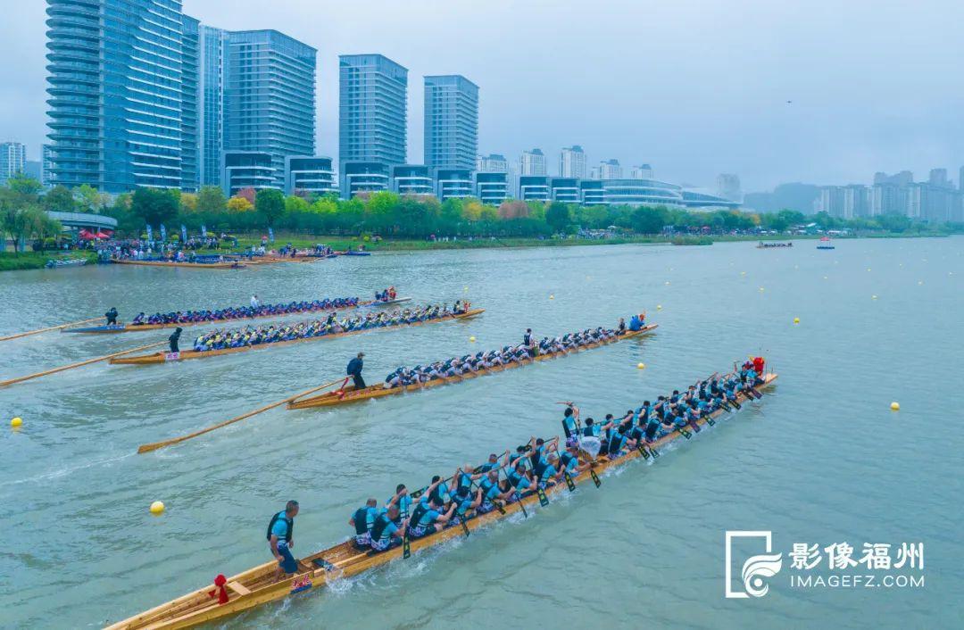 雨中争睹！长乐洞江湖龙舟竞渡！