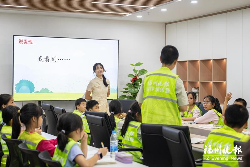 福州晚报写作训练营走进“中国龙舟制造第一村”