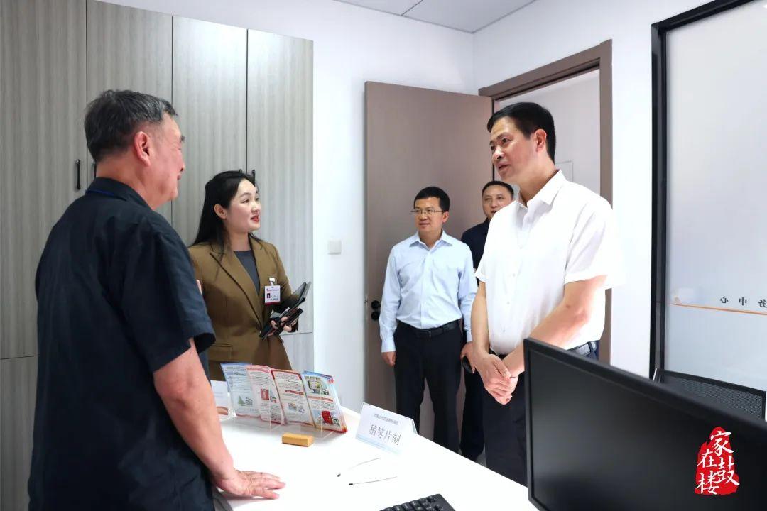 今天，区委书记带队调研！