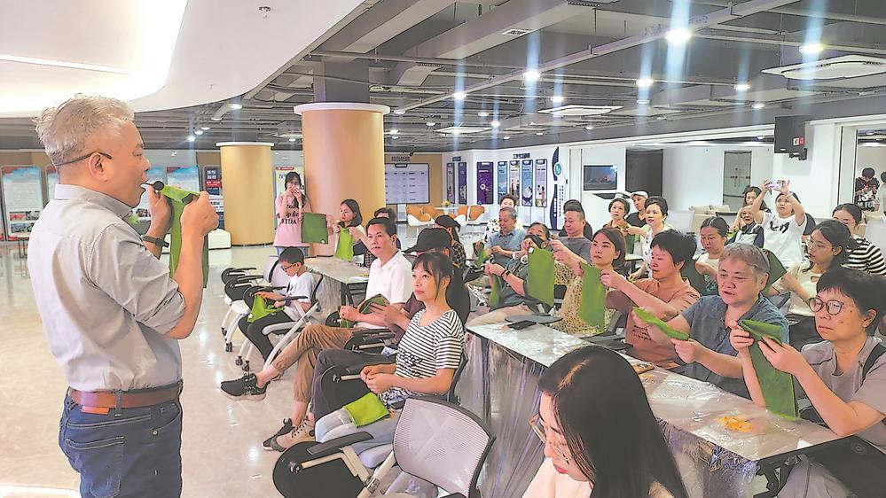 两岸同胞话端午叙情谊