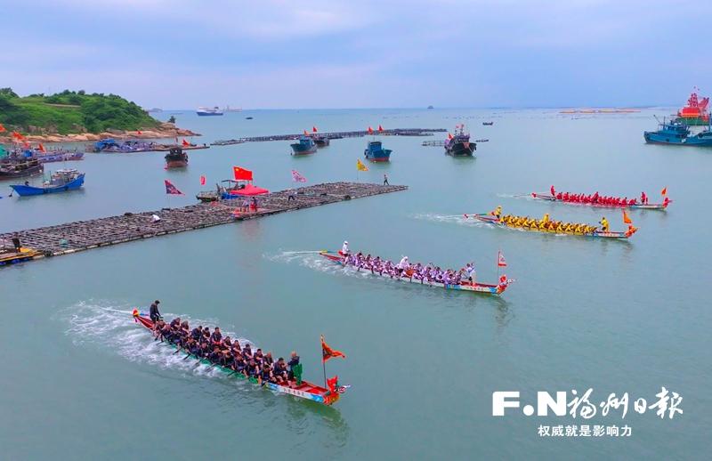 连江定海湾再现“四龙竞渡” 海上龙舟赛精彩纷呈将持续至31日