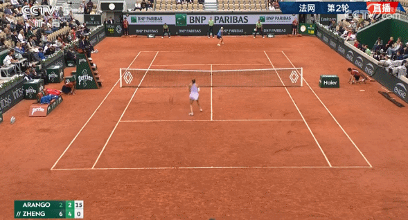 晋级法网32强！郑钦文2-0战胜阿朗戈