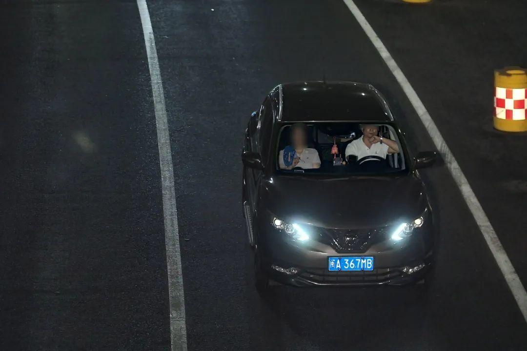 福州这些小车被抓拍，都因为上车时没做这件事……