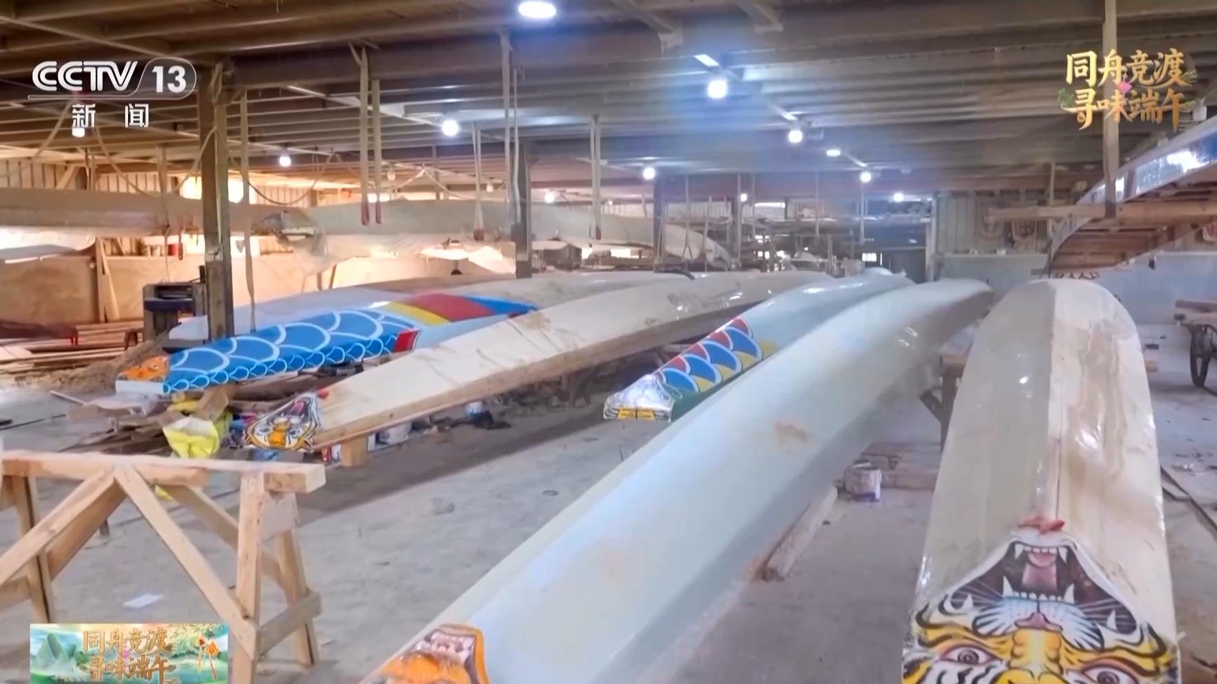 36岁，他就成了村里唯一的造龙舟“全能选手”